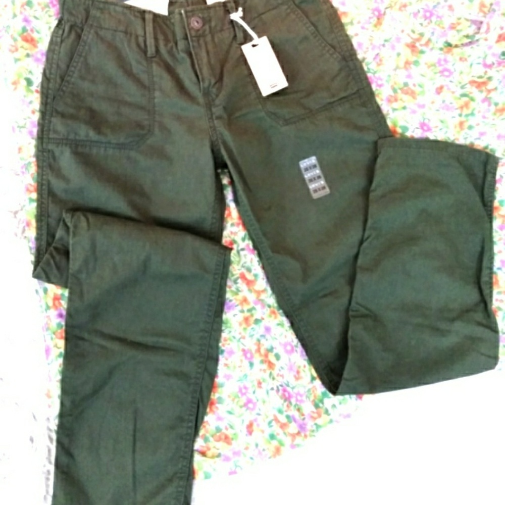 Levi's Boyfriend Chino - Picture 3 of 8
